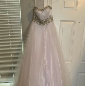 Wedding dress and petticoat slip size 6